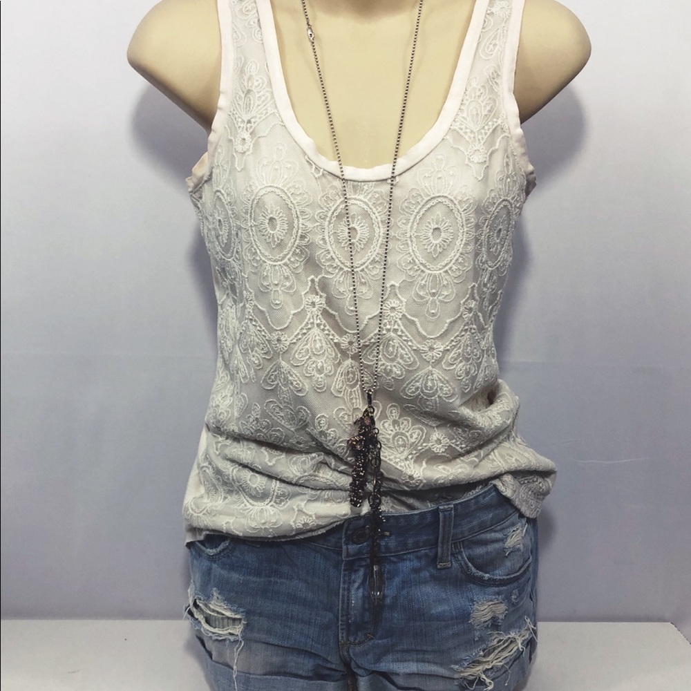 Banana republic white tank with lace overlay